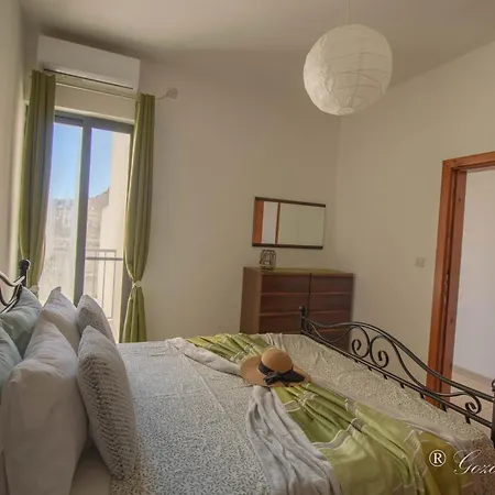 Apartment Seafront Marsalforn